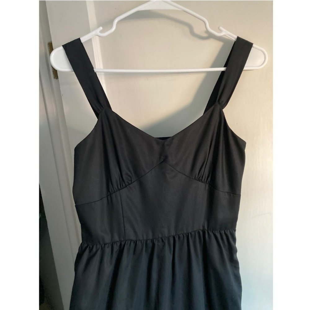Anne Taylor Black Dress w Floral embroidery NWT 4P - Picture 3 of 5
